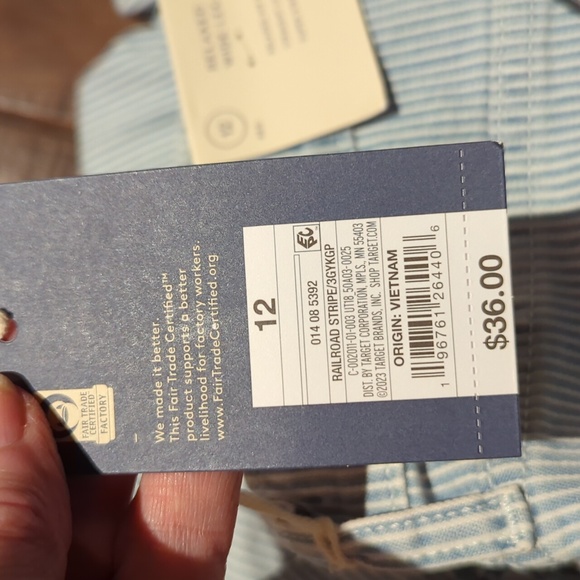 Universal Thread jeans - Picture 9 of 9